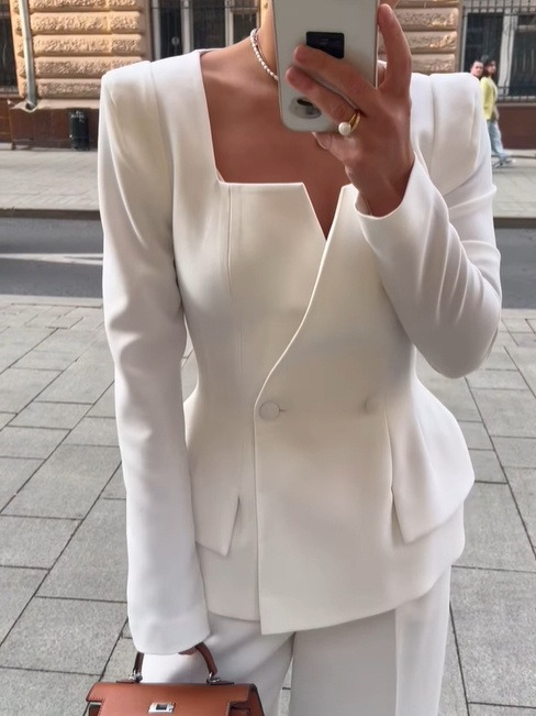 Two-button Square Collar Solid Color Blazer - Image 3