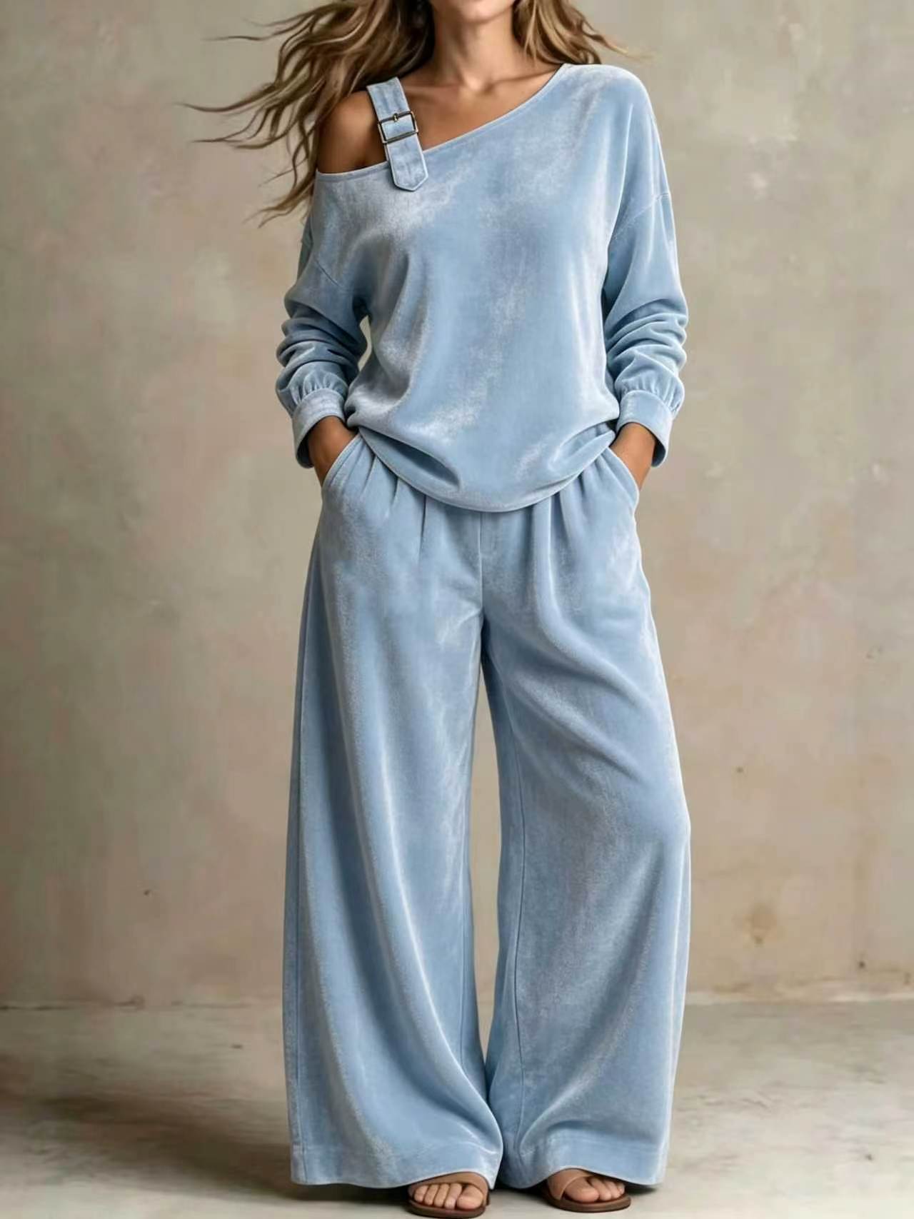 Off-shoulder Women's Velvet cord set - Image 9