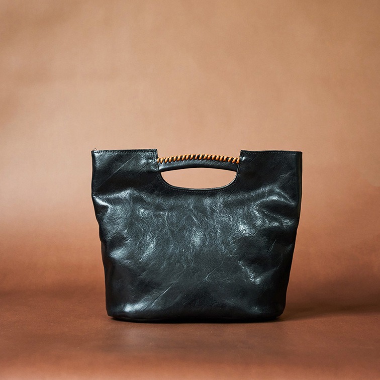 Retro-style Leather Bucket Bag For Women - Image 2
