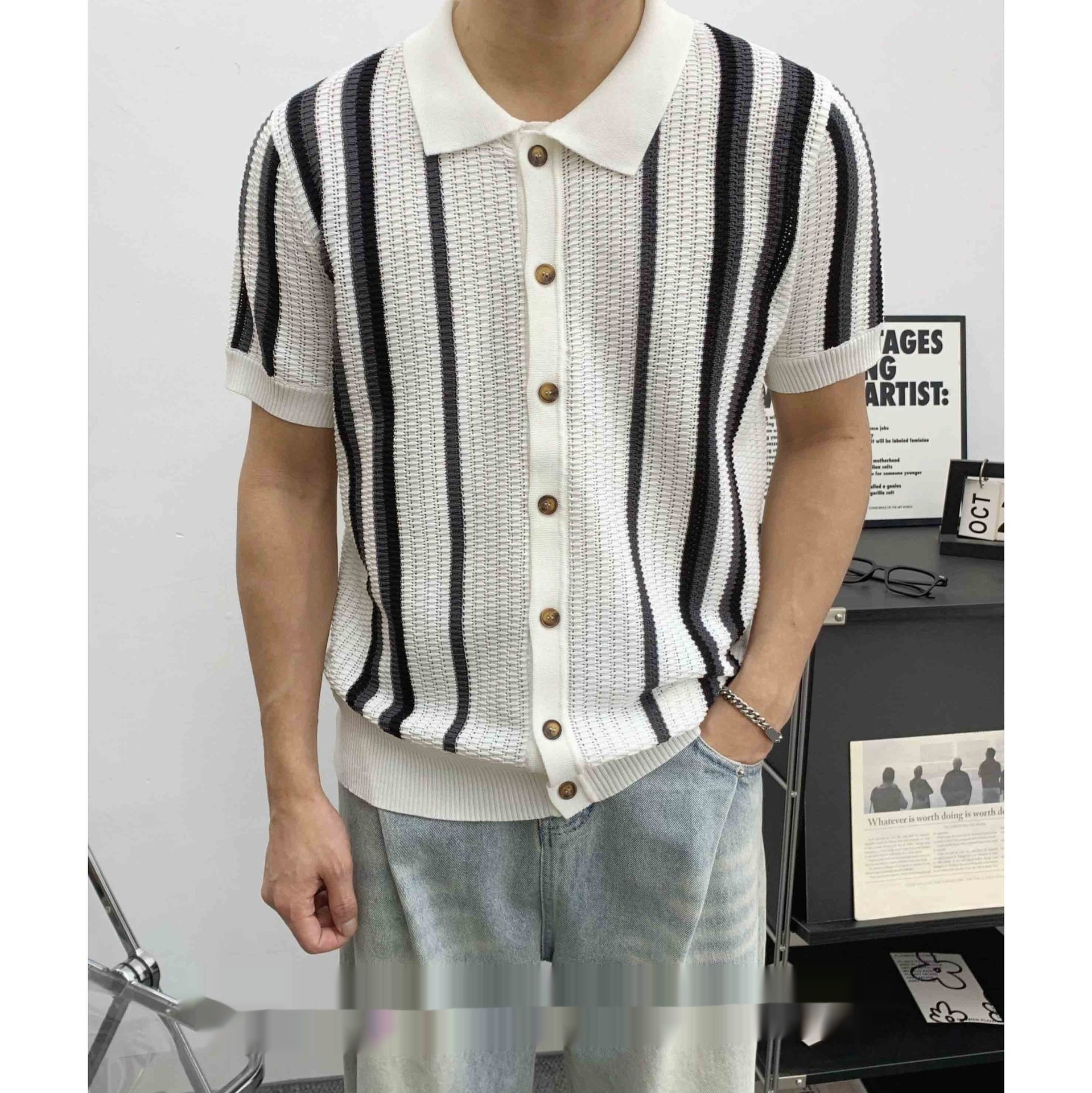 Lapel-neck Striped Men's T-shirt - Image 3